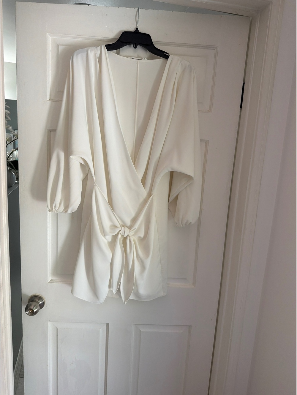 Amanda Uprichard White Long Sleeve Mini Dress with Front Knot Detail Size L